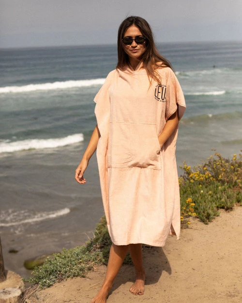 LEUS HAPPY HOUR PONCHO - LARGE (EX) - Image 5