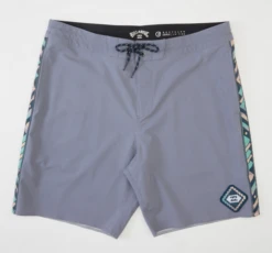 BILLABONG D BAH LO TIDE BOARDSHORTS (ABYBS00347)
