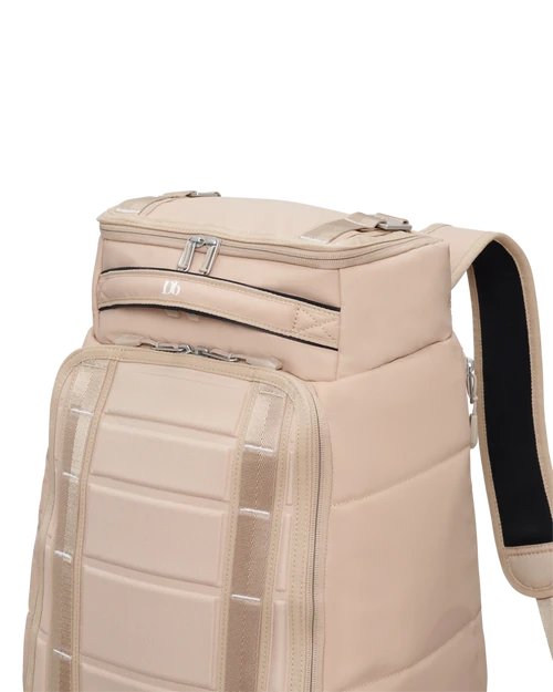 DB BOARD BAGS HUGGER BACKPACK 30L DESER KHAKI (EX) - Image 6