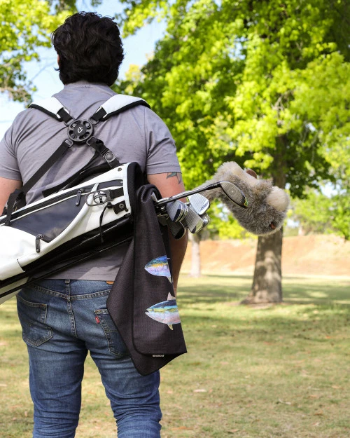 LEUS AMADEO BACHAR FISH STACK GOLF ECO TOWEL - Image 4